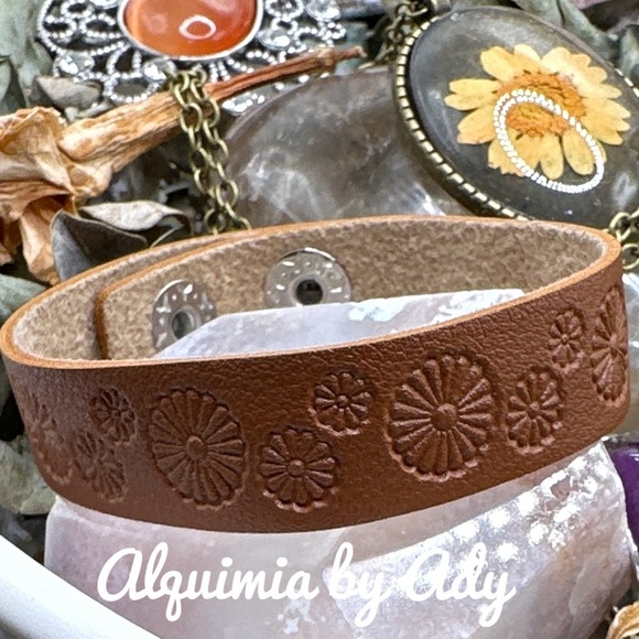 Alquimia Brown Leather Bracelet - Picture 1 of 3